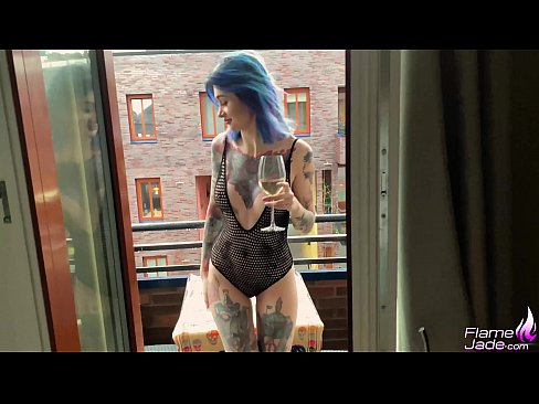 ❤️ 탁 트인 하늘 아래에서 꿀꺽 꿀꺽 빨고 열정적으로 빌어 먹을 엄청난 소녀 ️❌ 하드 포르노 우리 ❌️❤